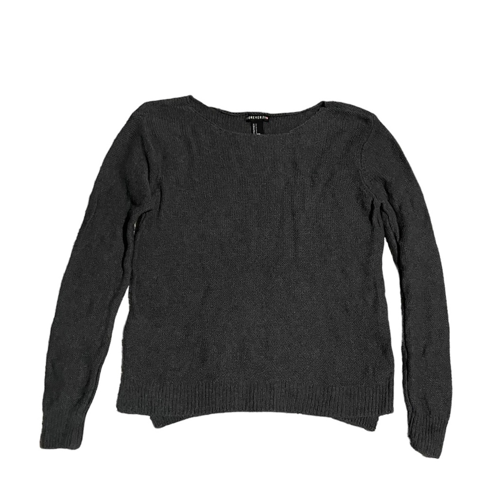Women’s dark grey sweater